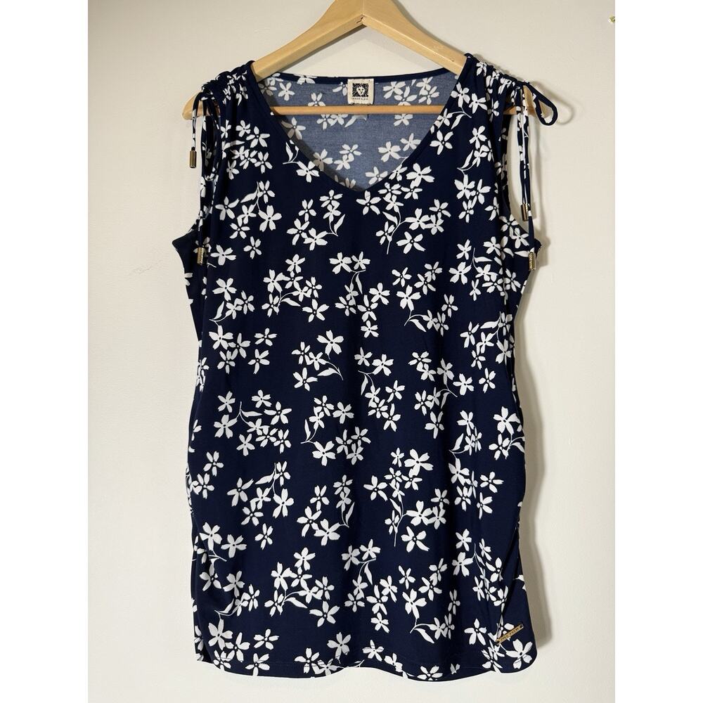Anne Klein Women Daisy Floral Top Navy Sleeveless Size M V-Neck Versatile